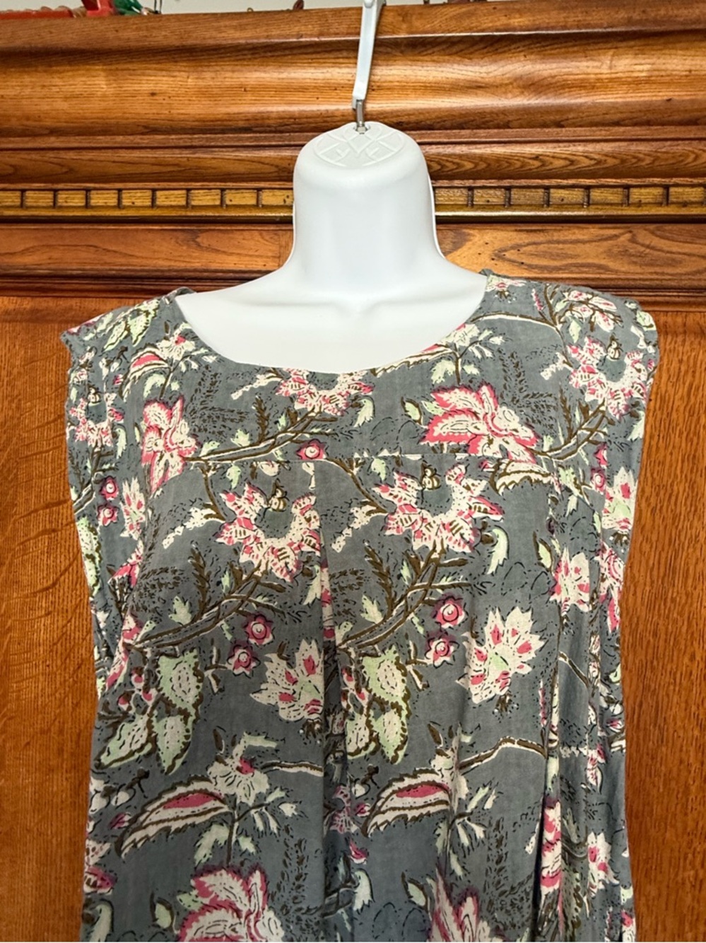 Sevya Women’s Floral Scoop Neck Tank Dress - Gray & Pink